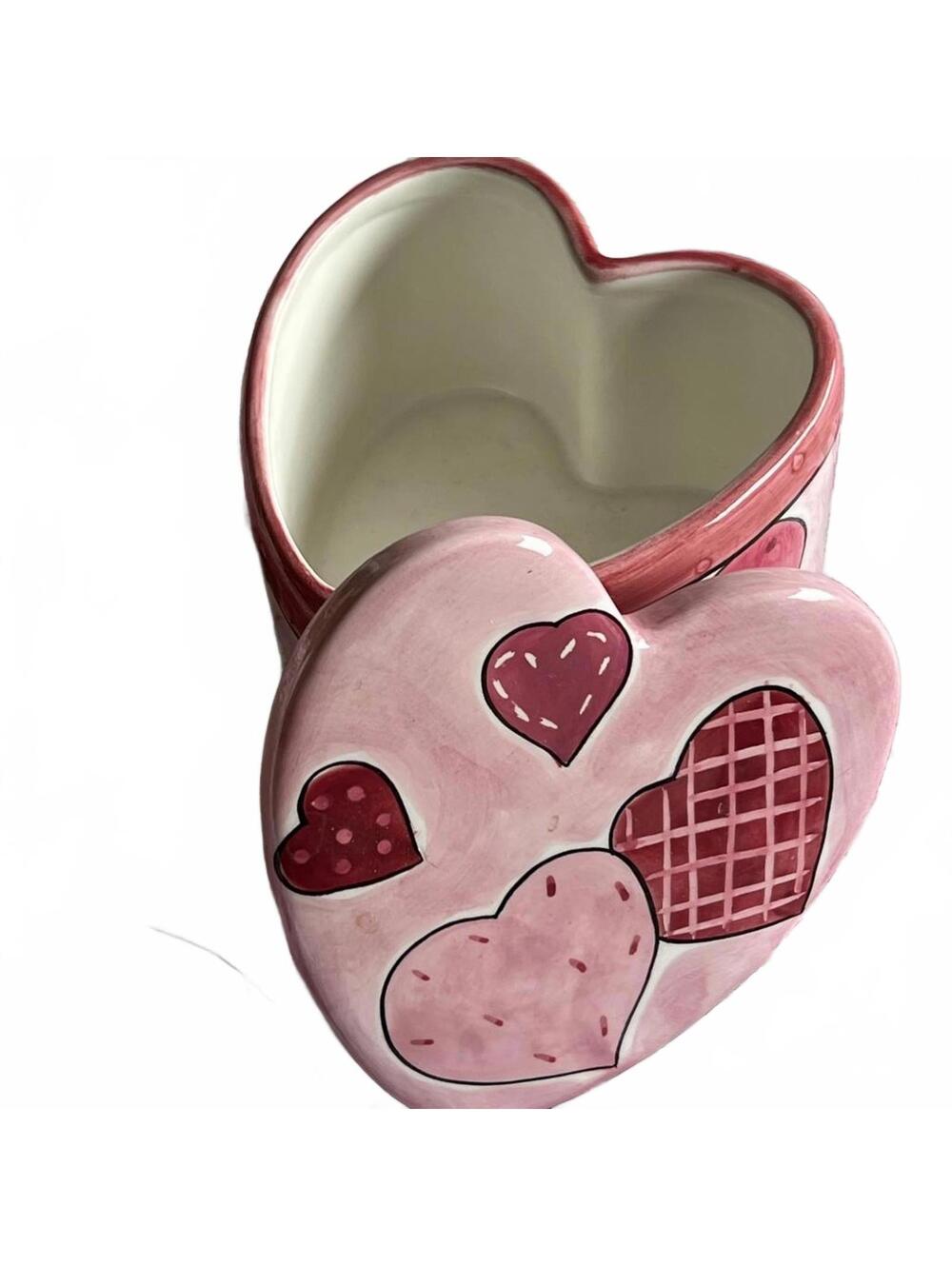 Heart-Shaped Ceramic Trinket Box with Lid